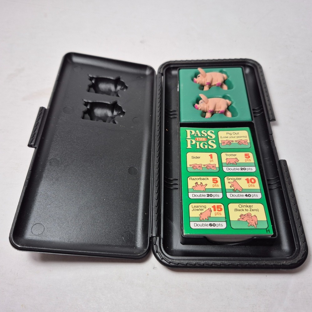 PASS THE PIGS Travel Dice Game Milton Bradley Vintage